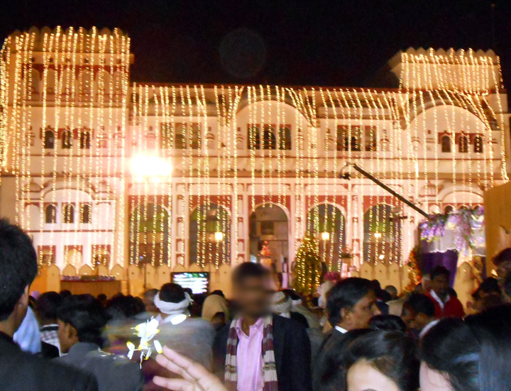 Host For Royal Weddings